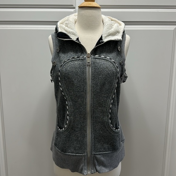 Lululemon Scuba Hoodie! - Picture 6 of 13